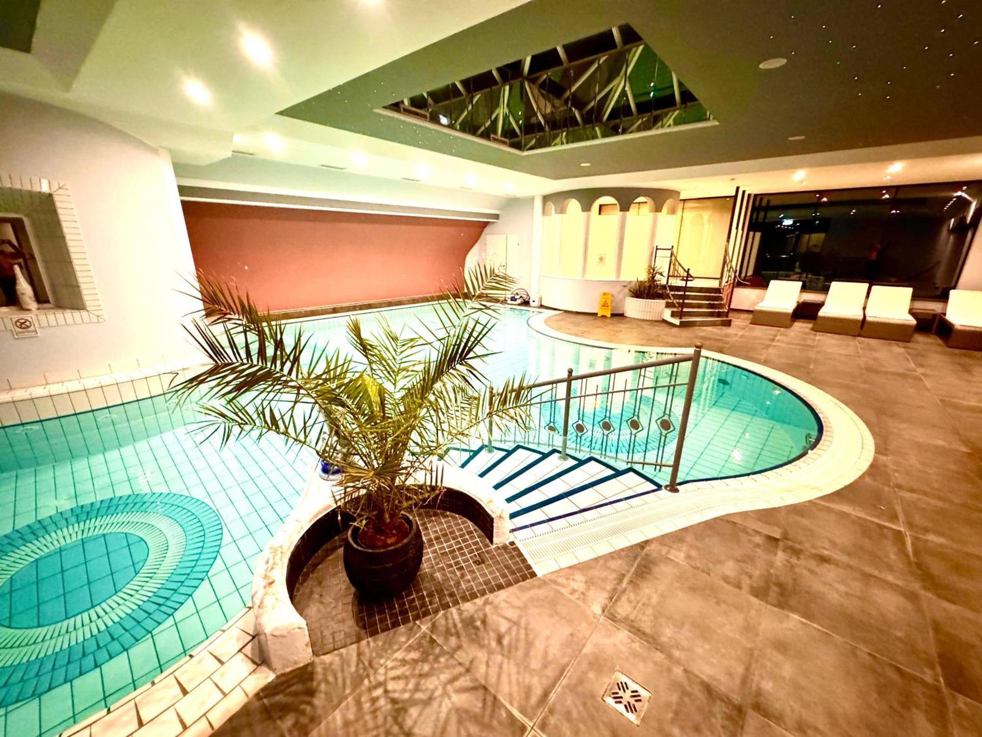 ניוסדיל אם סי 25H Spa-Residenz Best Sleep Privat Garden & Pools מראה חיצוני תמונה